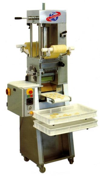 義大利麵點設備．義大利麵機